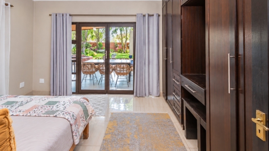 5 Bedroom Property for Sale in Xanadu Nature Estate North West